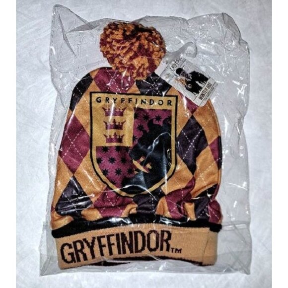 New Harry Potter Gryffindor House Beanie Hat Adult Winter One Size NWT Hogwarts - Picture 2 of 2